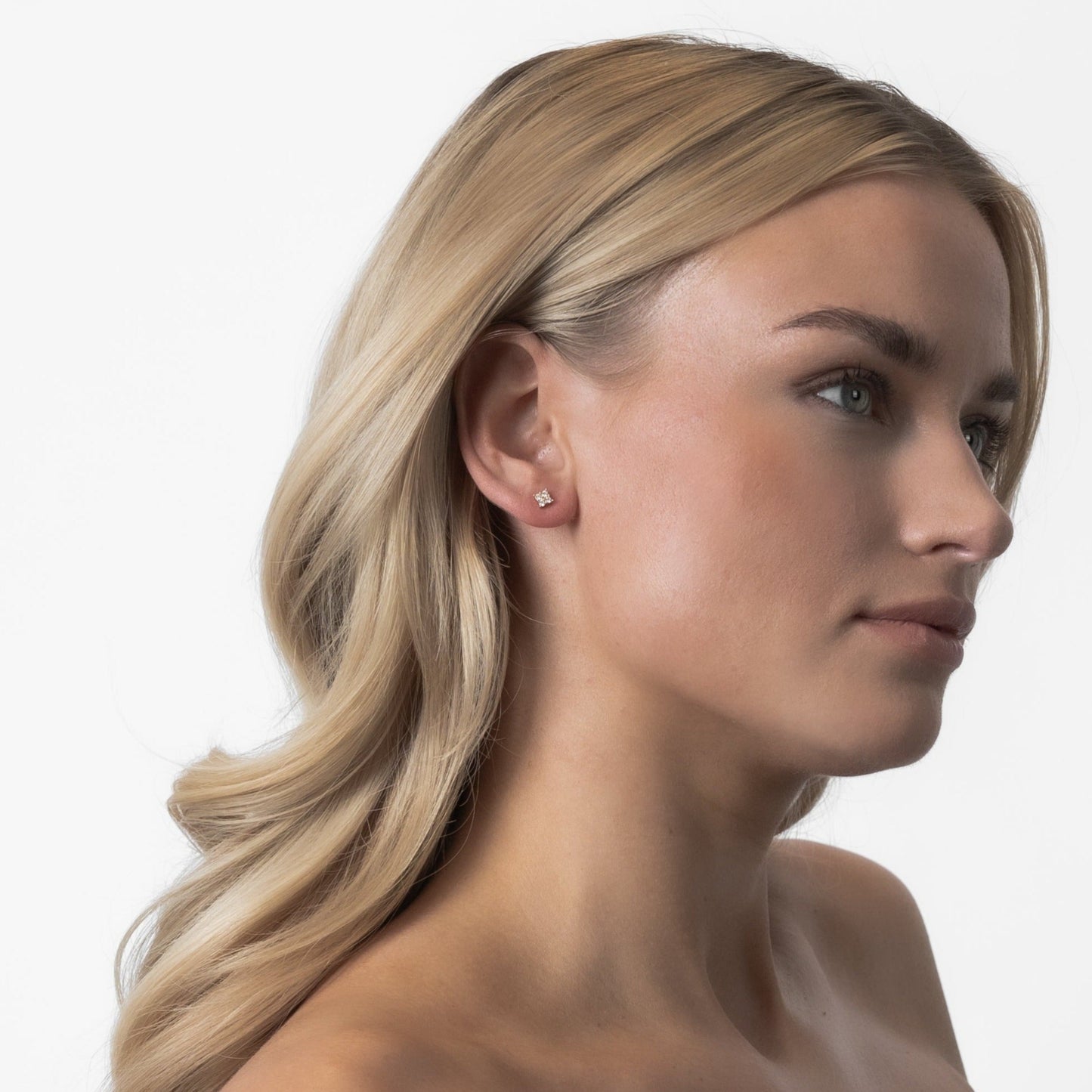 QUADRATISCHE OHRSTECKER MIT ZIRKONIA Gold