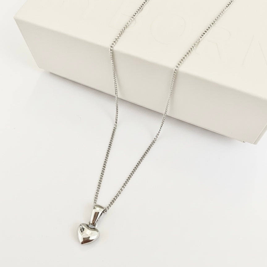 HEART NECKLACE Silver