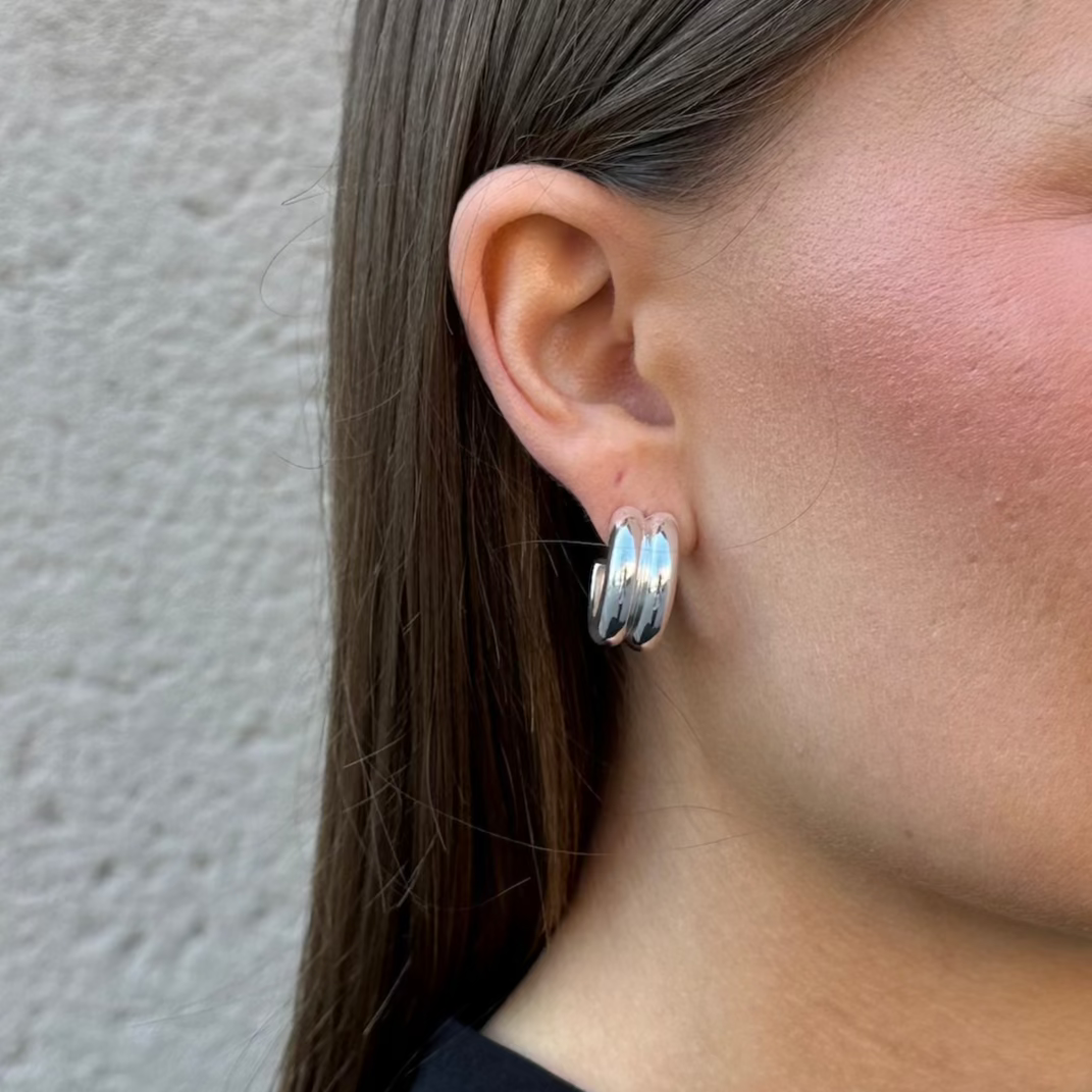 DOUBLE HOOPS EARRINGS Silver