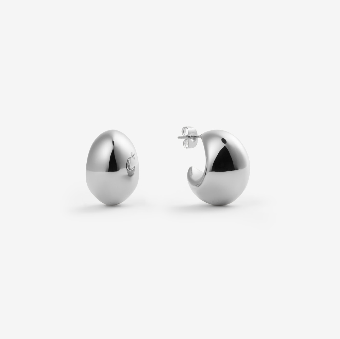 BYBORN Chunky Moon Earrings Silver BYBORN Chunky Moon Earrings Silver
