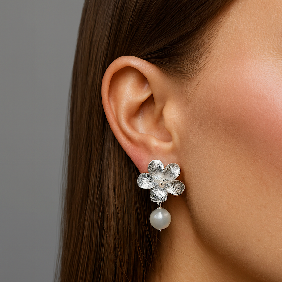 FLOWER PEARL EARRINGS Silver