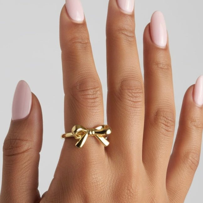 SWEET BOW RING Gold