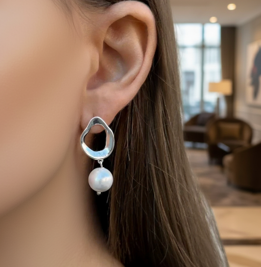 UNIQUE PEARL DROP EARRINGS Silver