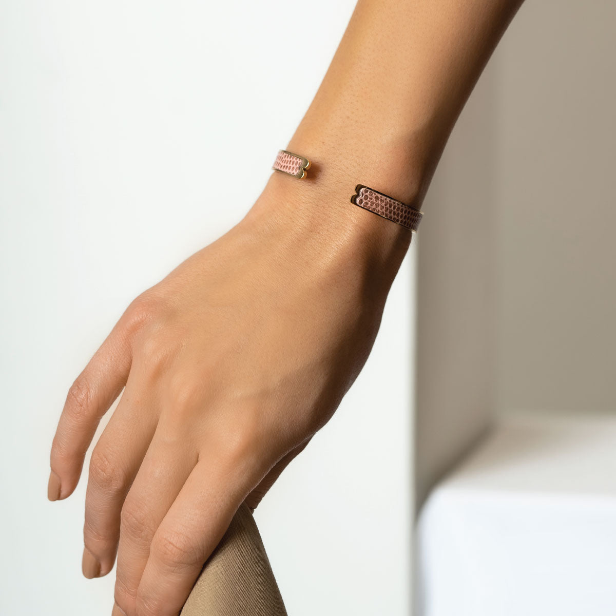 MISS BANGLE Pink