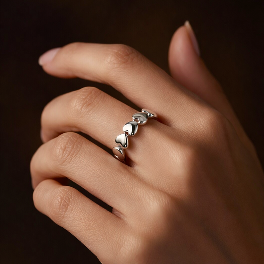 ETERNITY HEARTS RING Silver