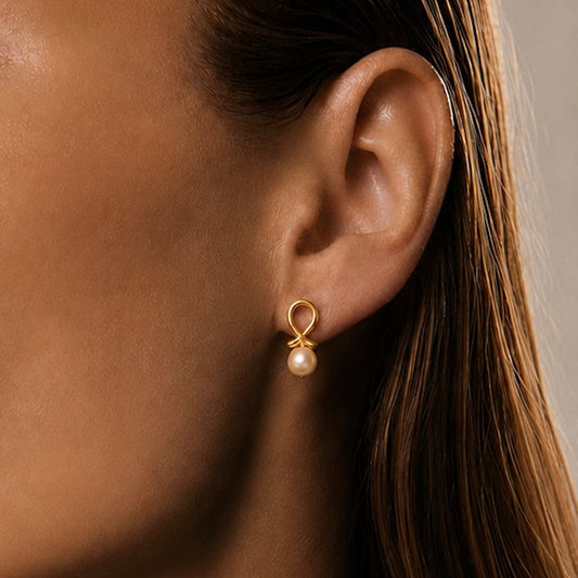 GOLD KNOT PEARL STUDS