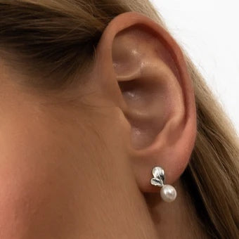 PEARL LEAF EARRINGS Silver