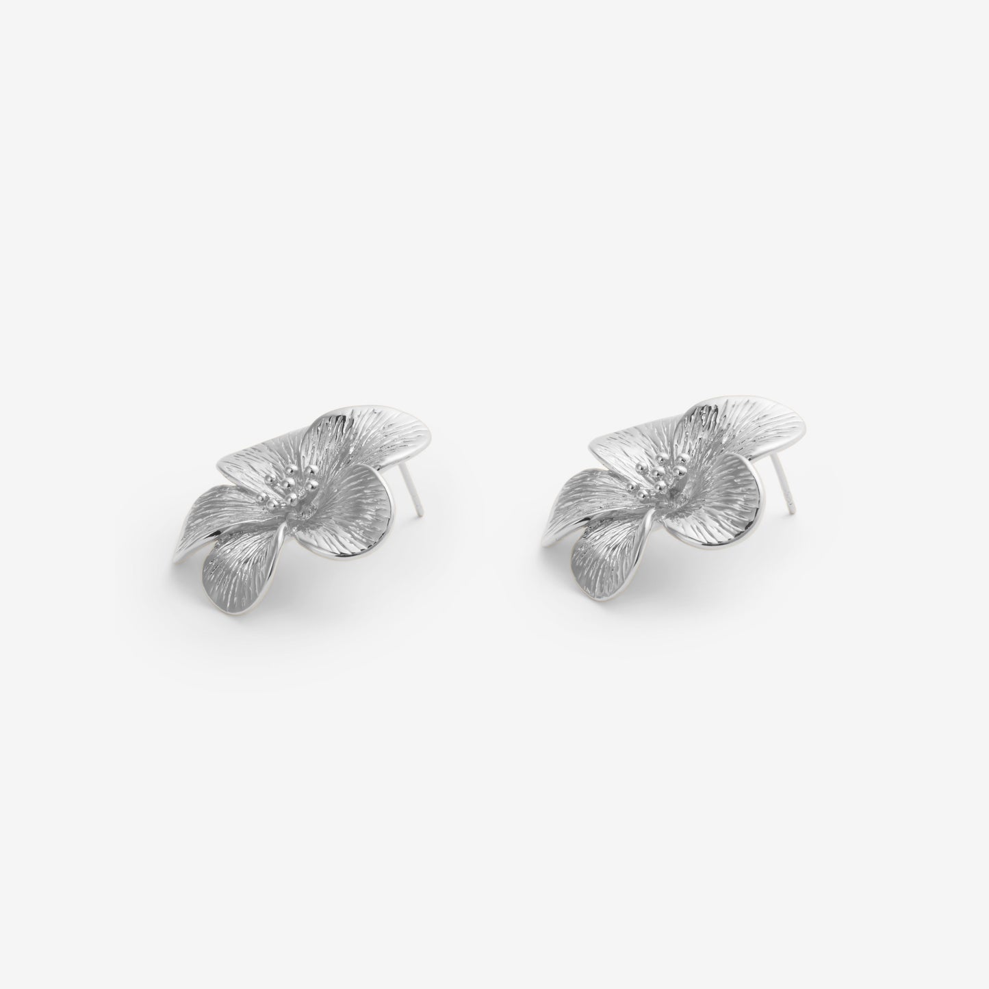 LARGE FLOWER EARRINGS Silver