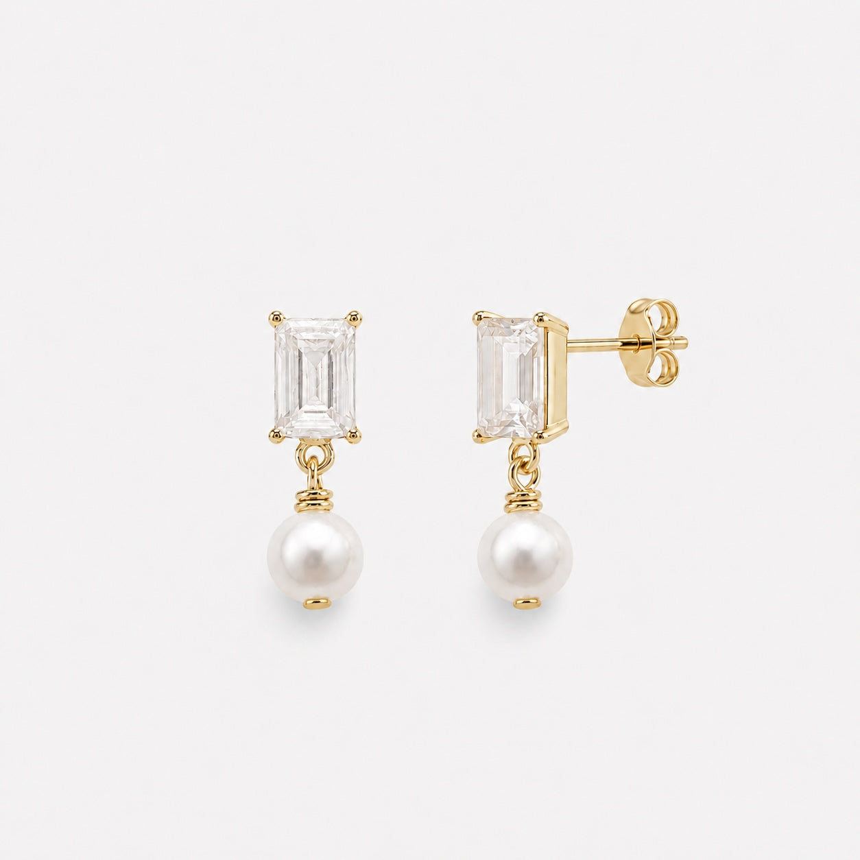 BAGUETTE PEARL STUDS Gold