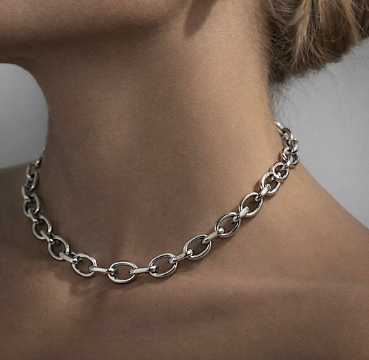 OVAL LINK NECKLACE Silver