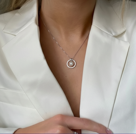 PEARL DROP NECKLACE Silver