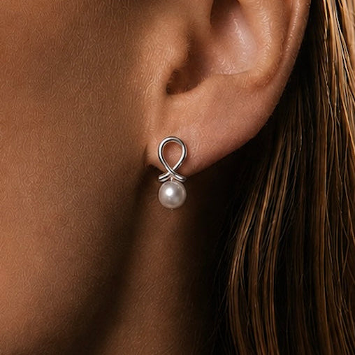 SILVER KNOT PEARL STUDS