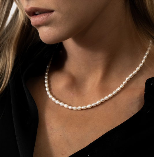 FRESHWATER PEARL NECKLACE