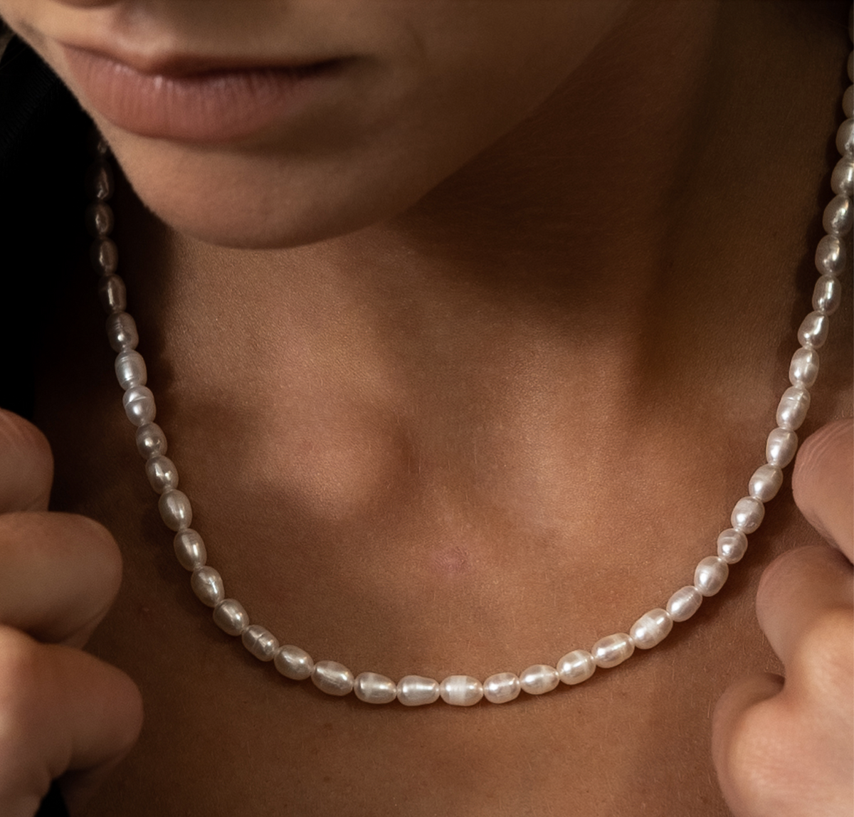 FRESHWATER PEARL NECKLACE Gold