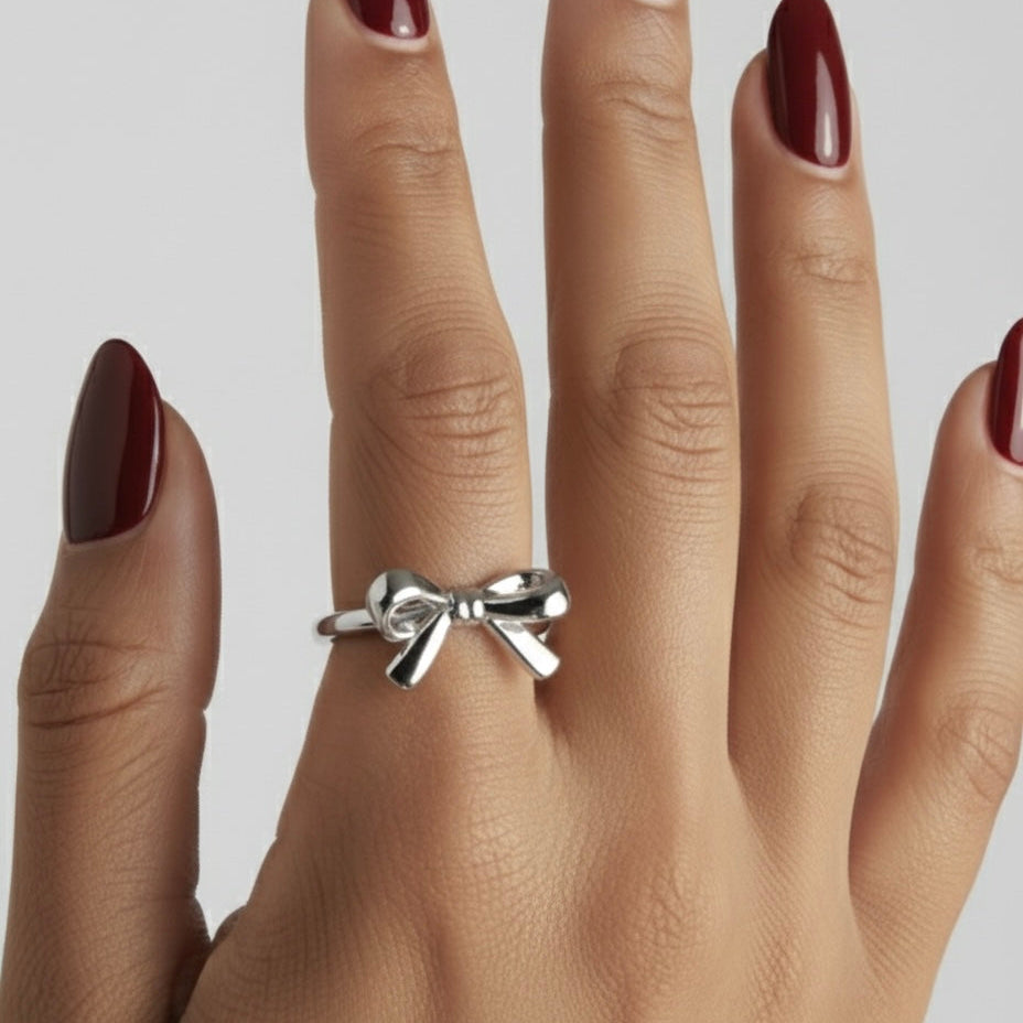 SWEET BOW RING Silver