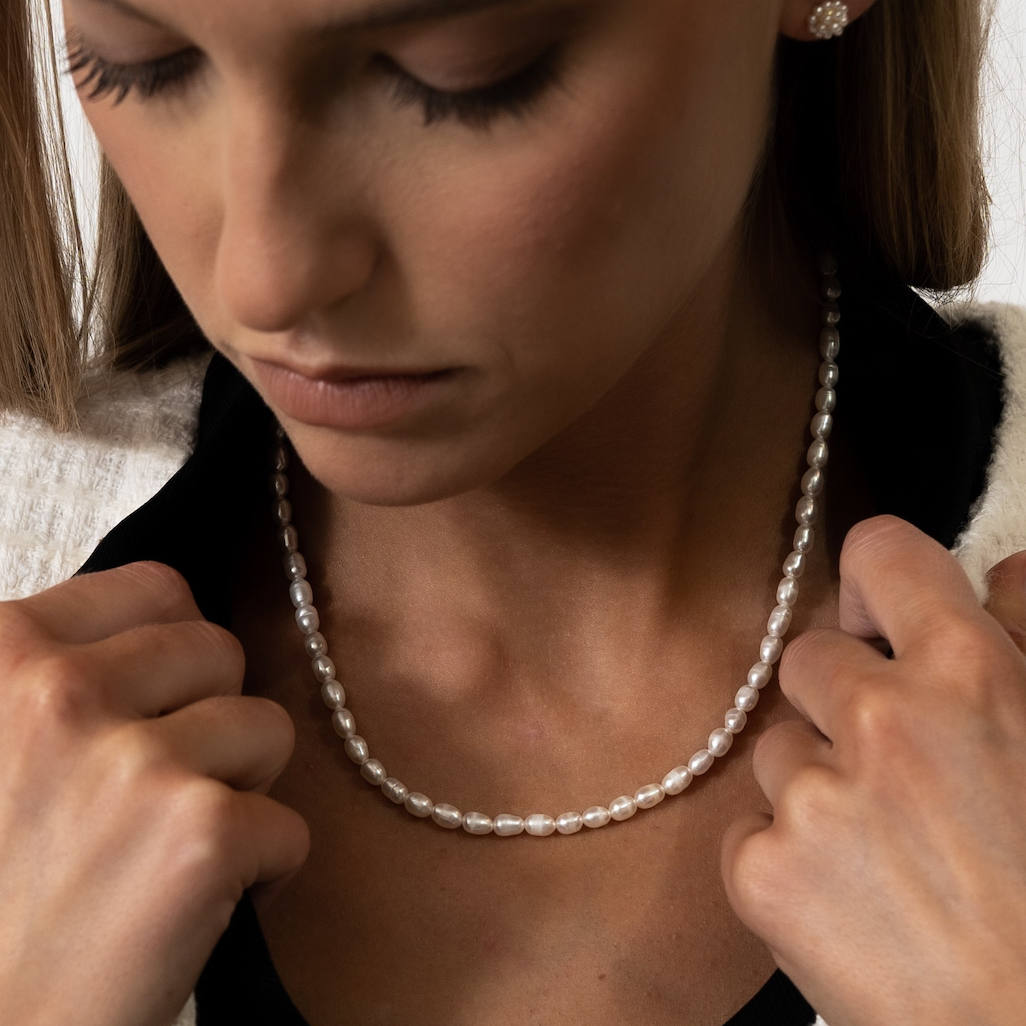 16 best sale pearl necklace